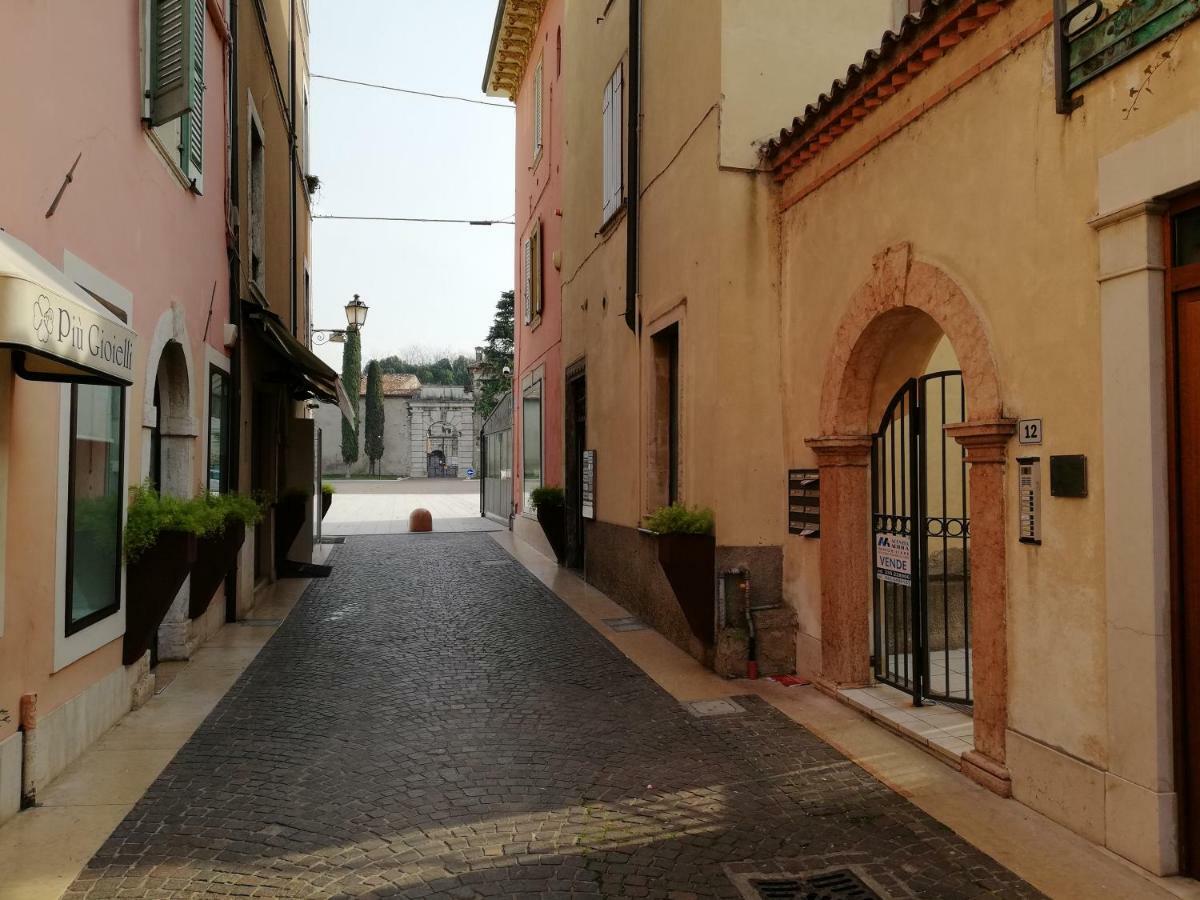 Domus Romanae In Centro Storico Peschiera del Garda Exteriör bild